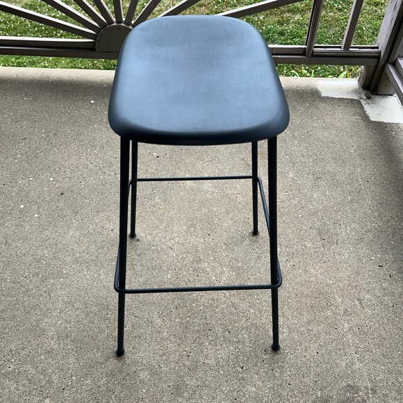 Muuto Bar Stool - Picture 5 of 8